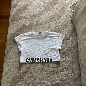 gymshark crop top like new size small